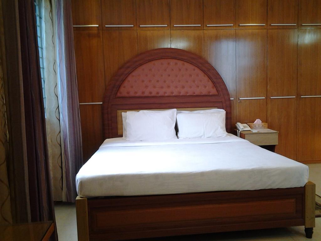 Hotel Afford Inn Dacca Exterior foto